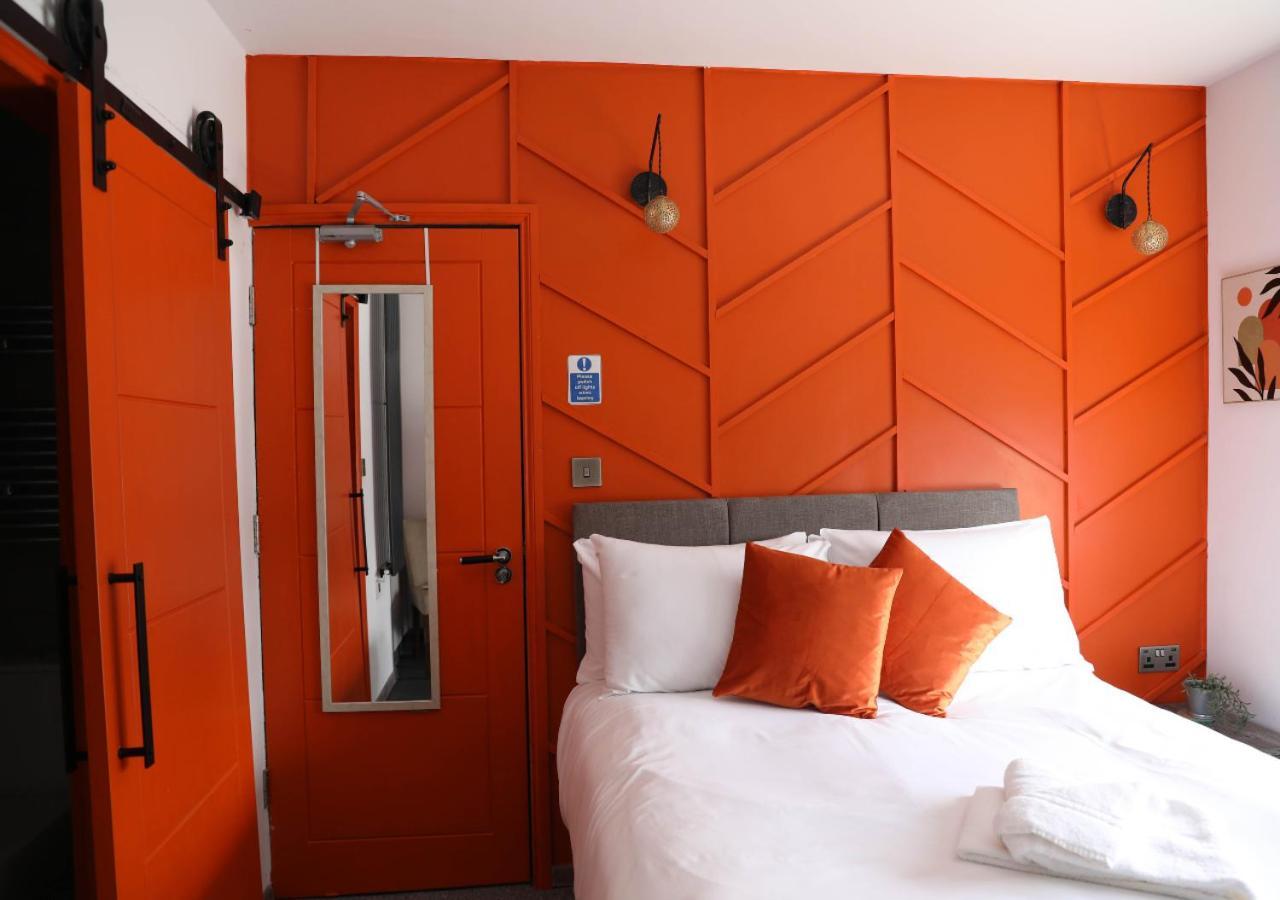 Cb Stays - Private Rooms With Ensuite And Kitchenette In بيتربرو المظهر الخارجي الصورة