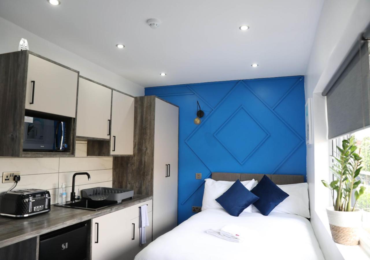 Cb Stays - Private Rooms With Ensuite And Kitchenette In بيتربرو المظهر الخارجي الصورة